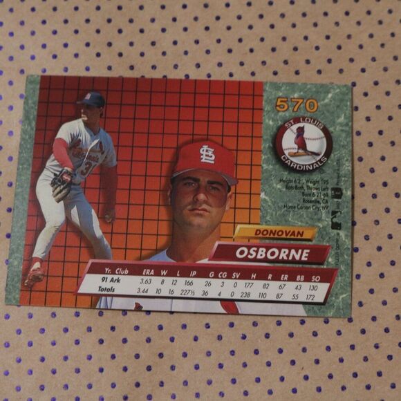Donovan Osborne #570 Baseball Card - Picture 2 of 2